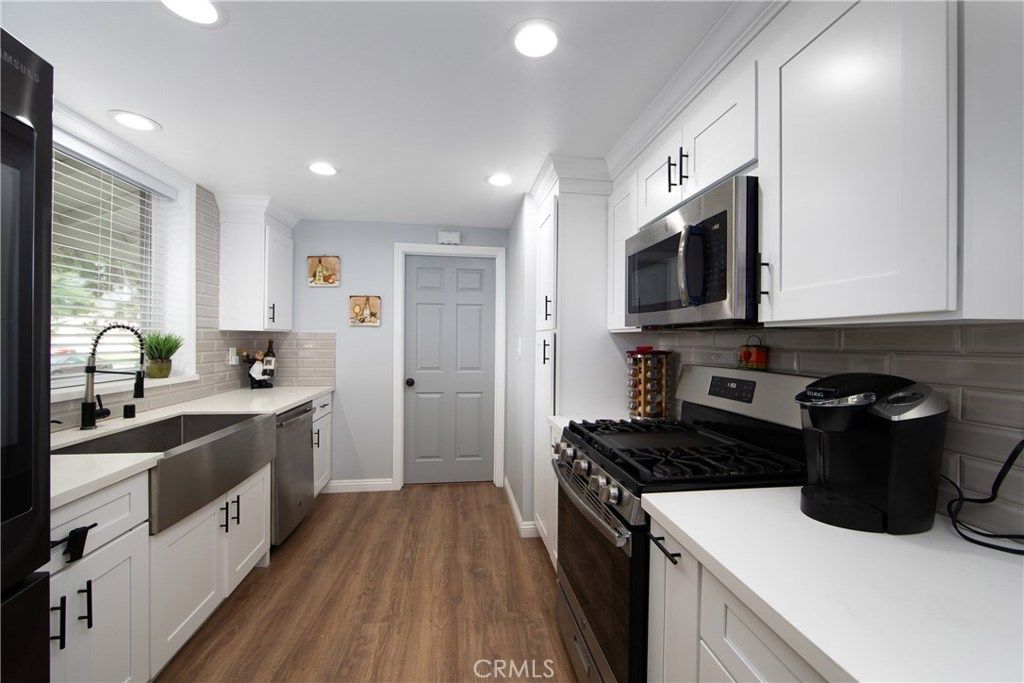 listing image 130729956285182737749