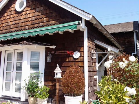 Photo of 314 Ruby Avenue, Newport Beach, CA 92662 (MLS # NP21133404)