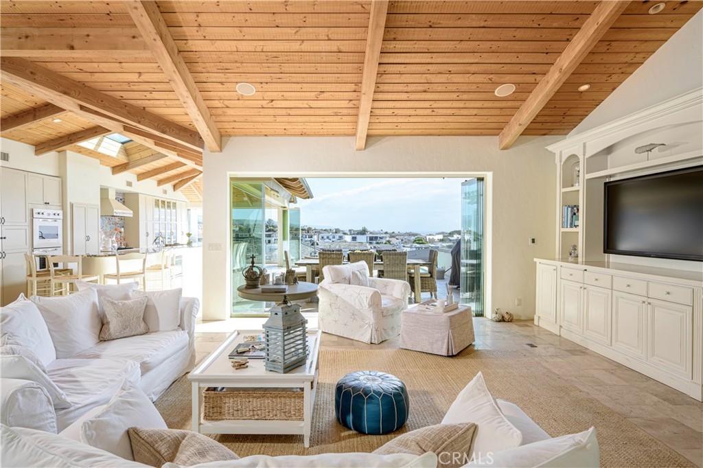 Corona del Mar South of PCH (CDMS) - Residential