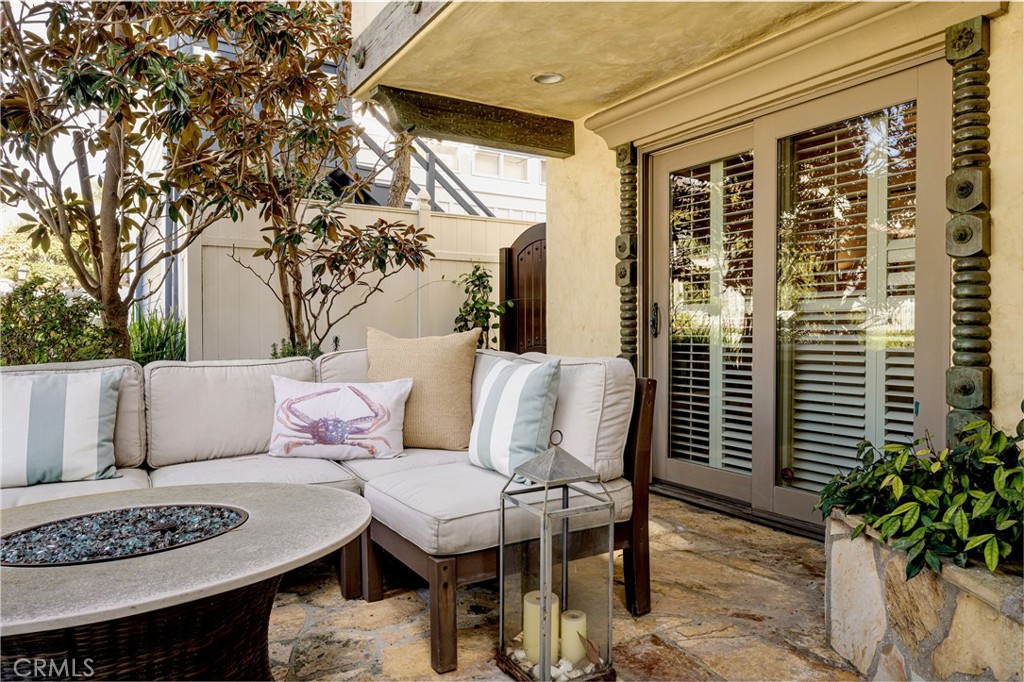 Corona del Mar South of PCH (CDMS) - Residential