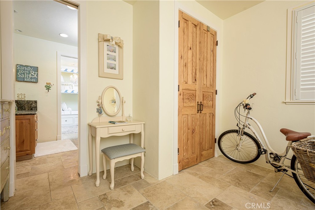 Corona del Mar South of PCH (CDMS) - Residential