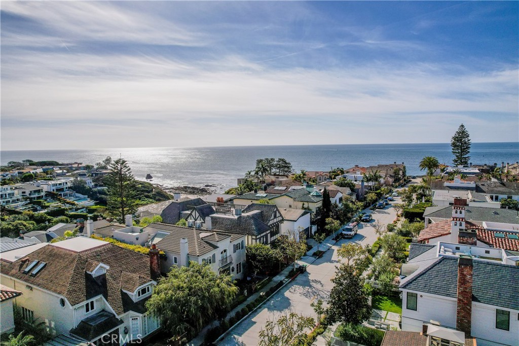 Corona del Mar South of PCH (CDMS) - Residential