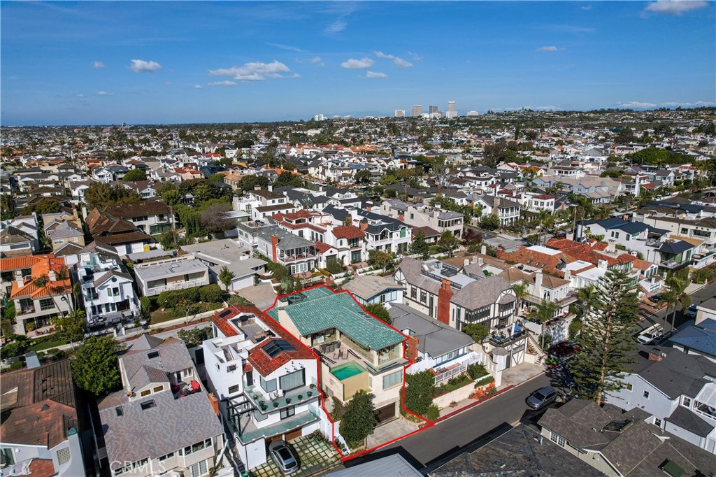 Corona del Mar South of PCH (CDMS) - Residential