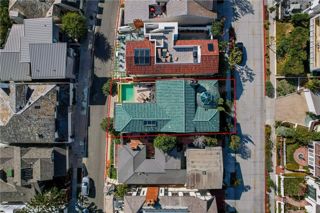 Corona del Mar South of PCH (CDMS) - Residential