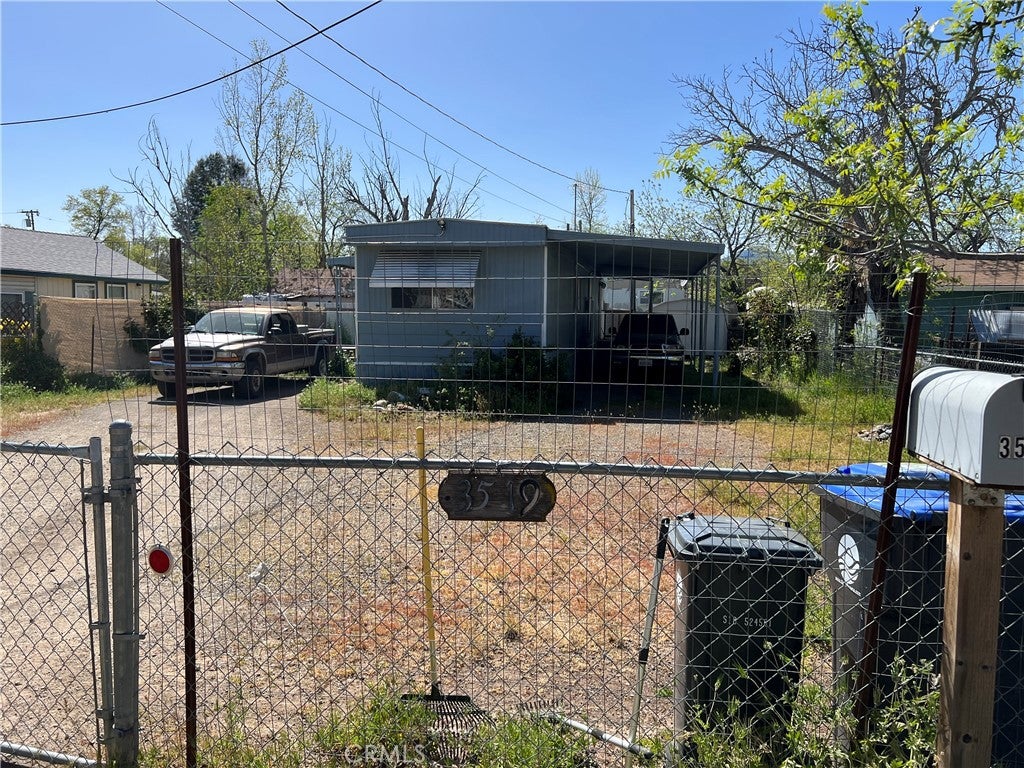 3519 Maple Street