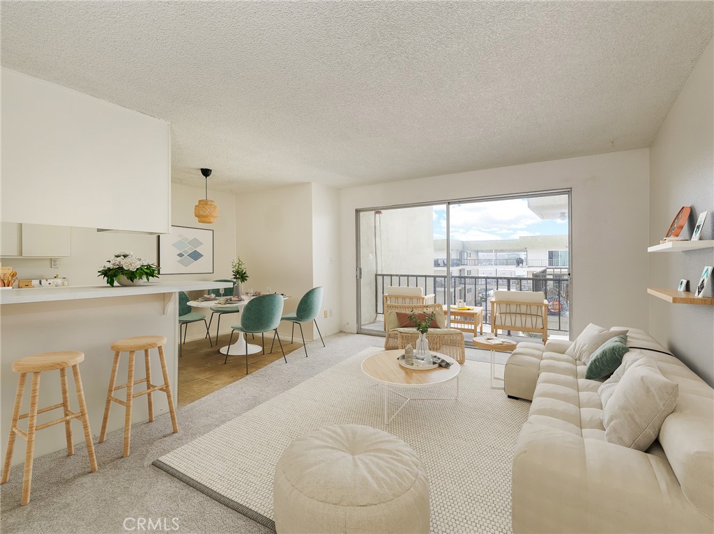 1600 Ardmore Avenue 320
