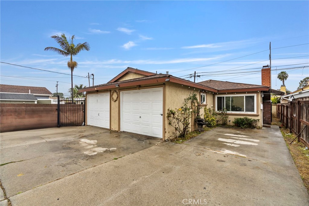 4555 W 160th Street