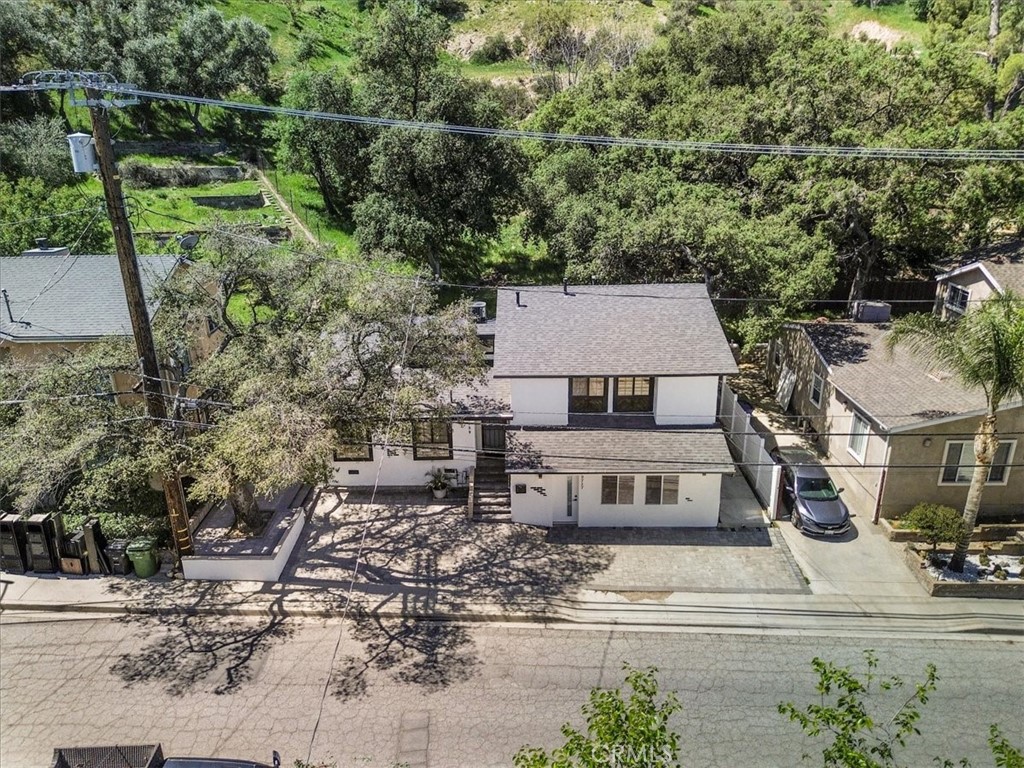 9739 Hillhaven Avenue