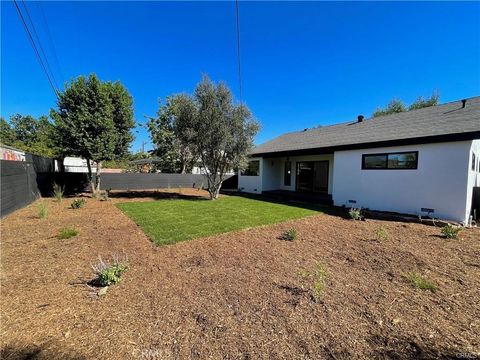 A home in Mission Hills (San Fernando)