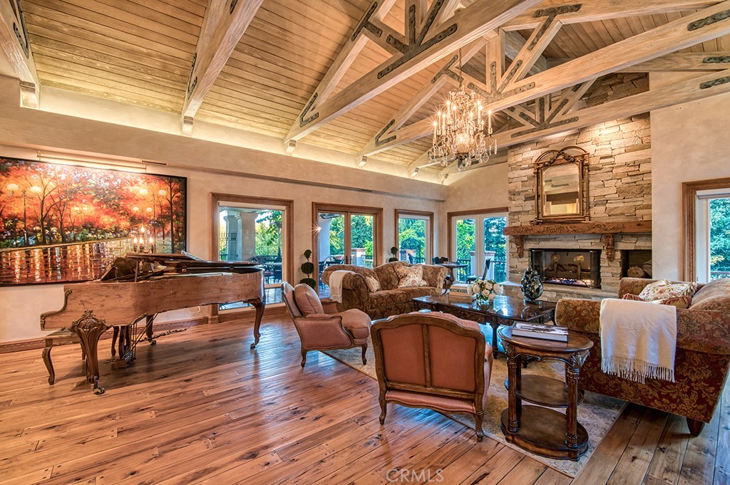 Los Ranchos Estates (LRE) - Residential