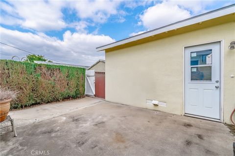 A home in La Mirada