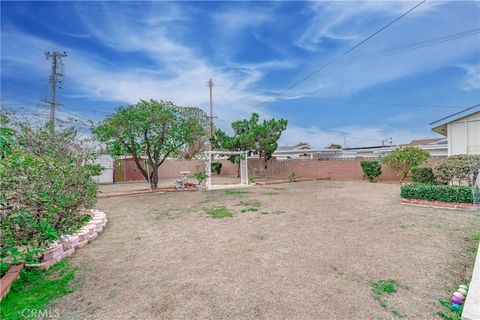 A home in La Mirada