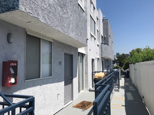 6042 Barton Avenue