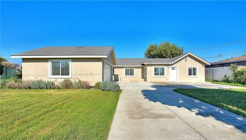 A home in El Monte