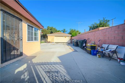 A home in Bellflower