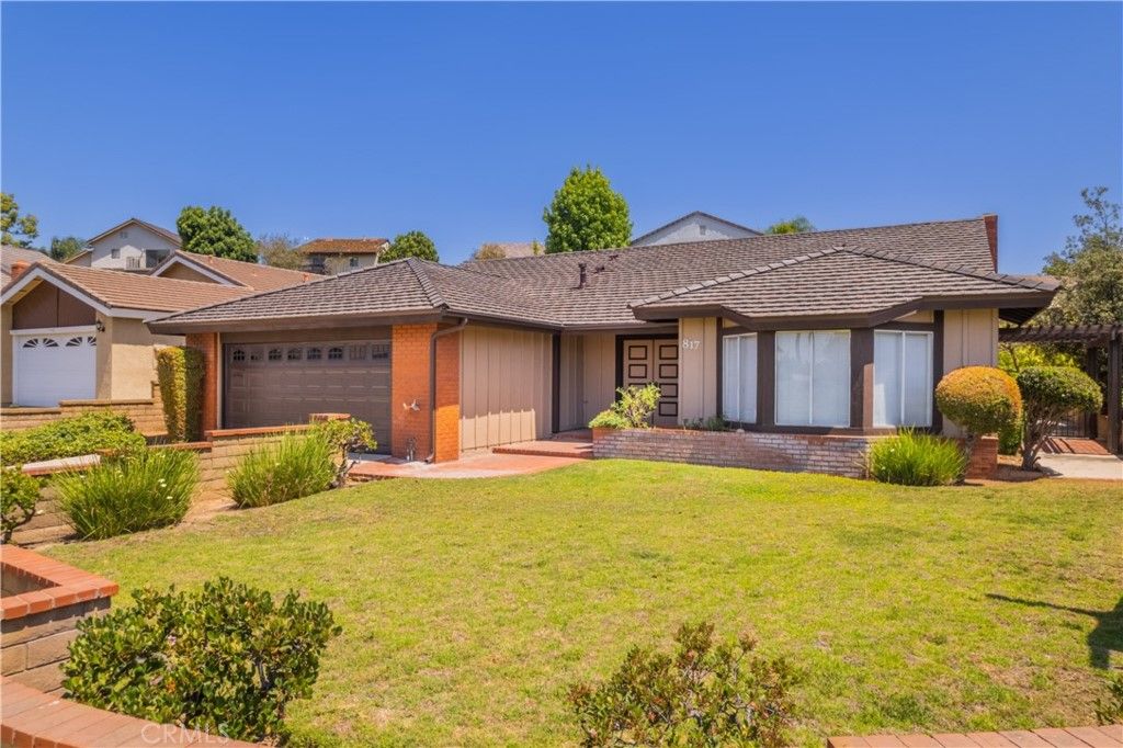 listing image 130721372208715054808