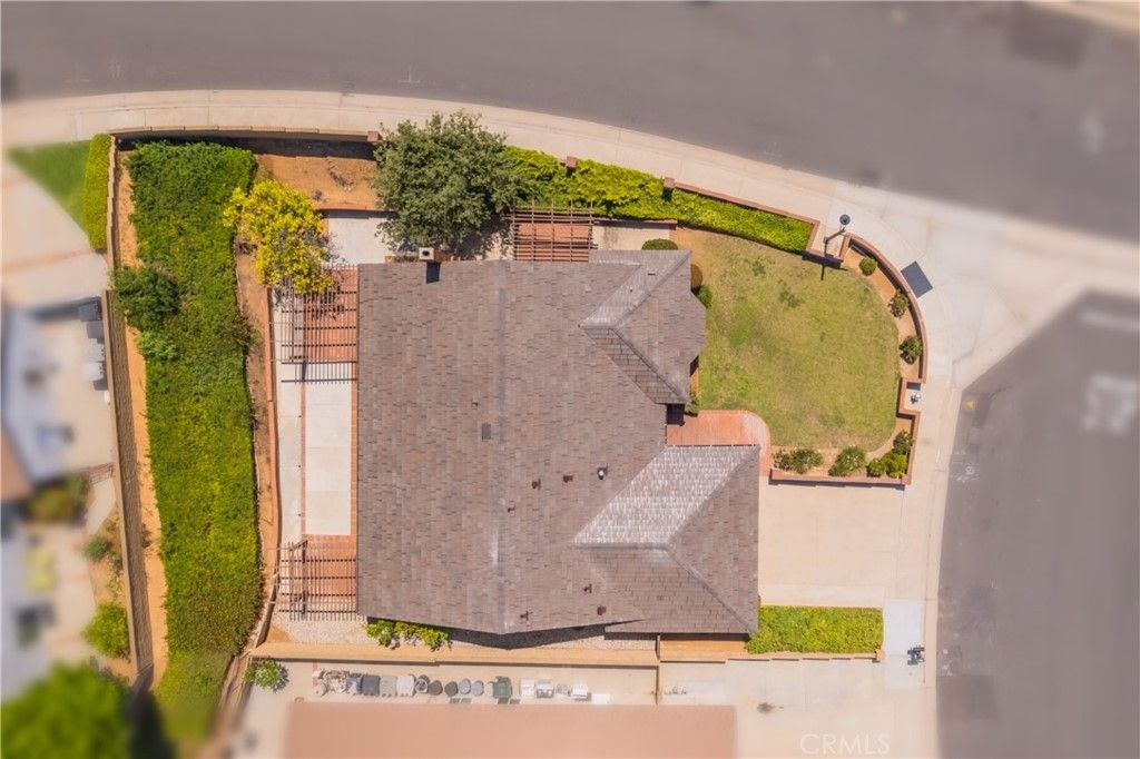 listing image 130724286485910122751