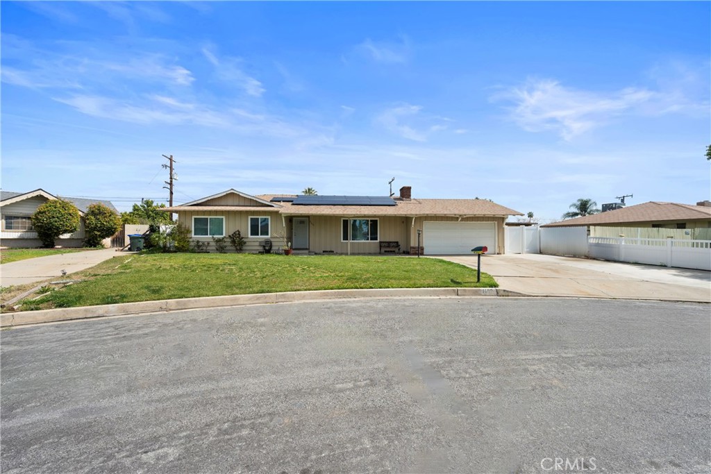 1169 N Joyce Avenue
