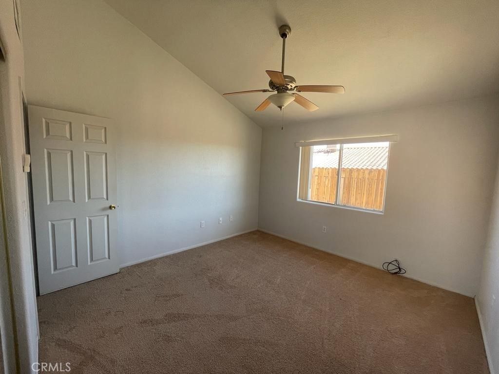 listing image 130728340730475080637