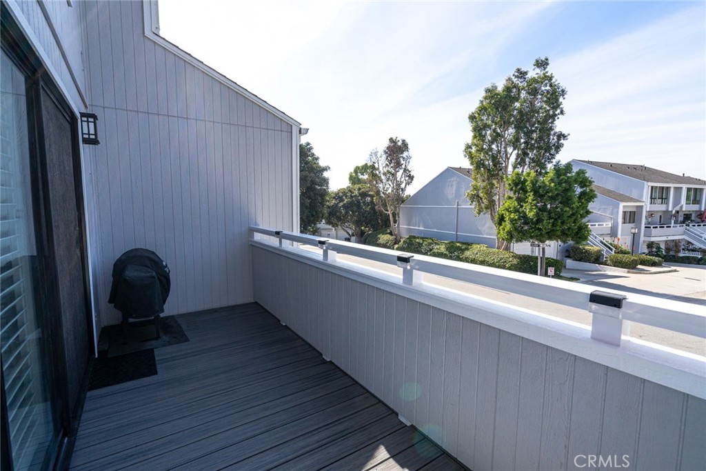 Newport Crest (NEWC) - Residential Lease