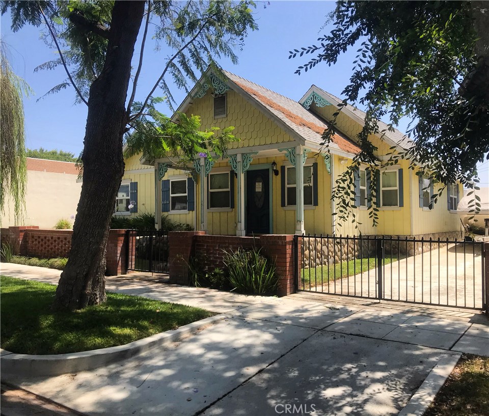 Free Standing Office Building
Located in Downtown Upland
Free Adjacent City Parking
