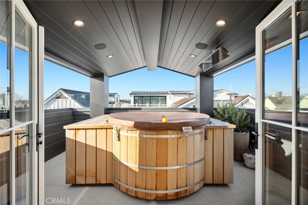 Balboa Peninsula Point (BLPP) - Residential