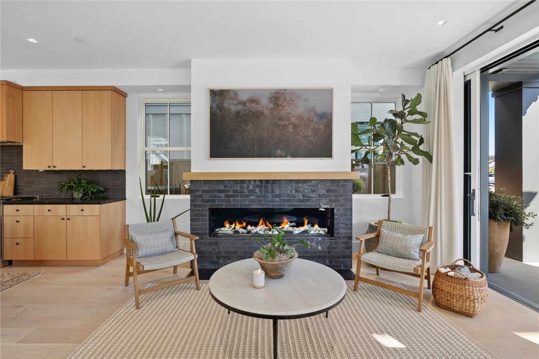 Balboa Peninsula Point (BLPP) - Residential