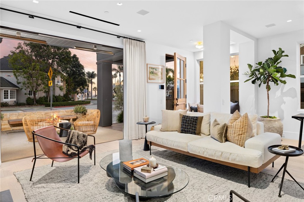 Balboa Peninsula Point (BLPP) - Residential