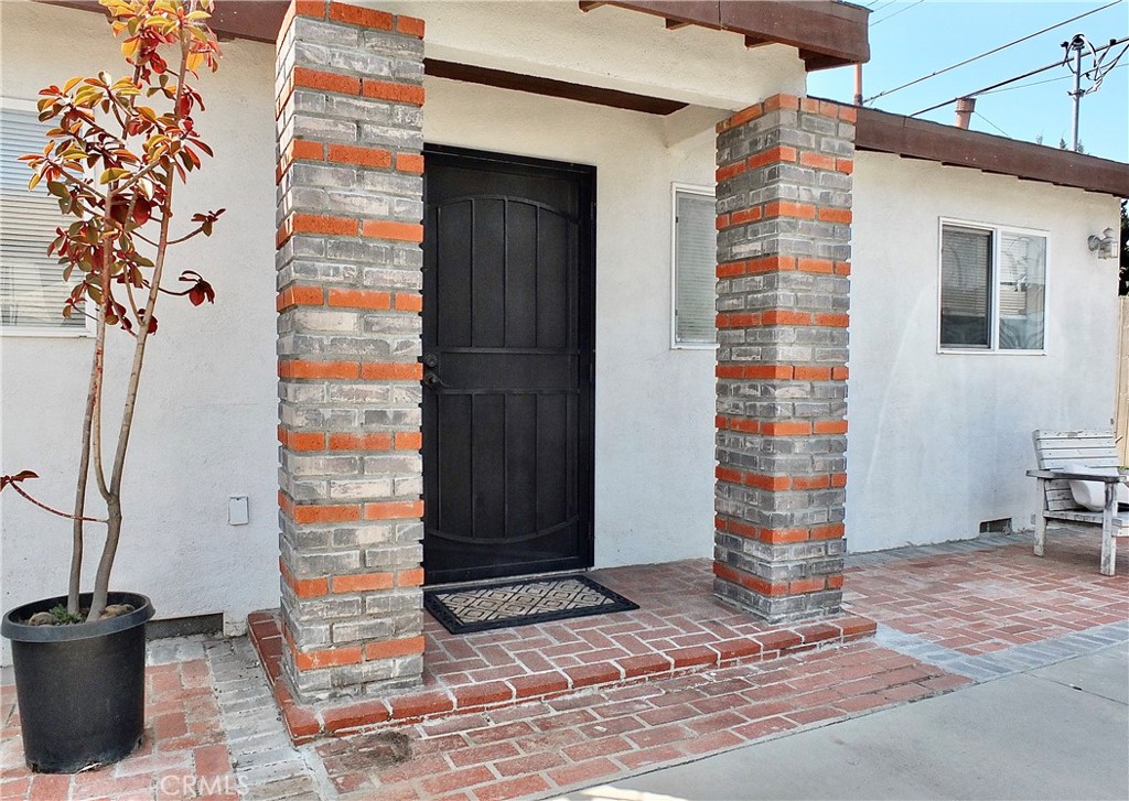 Rear unit in a duplex. Home shares only one wall. It has its private entrance, 2 bedrooms, 1 bathrooms, outdoor area and tandem parking for 2 cars. This unit was built in 2021 and it is ready to move in.