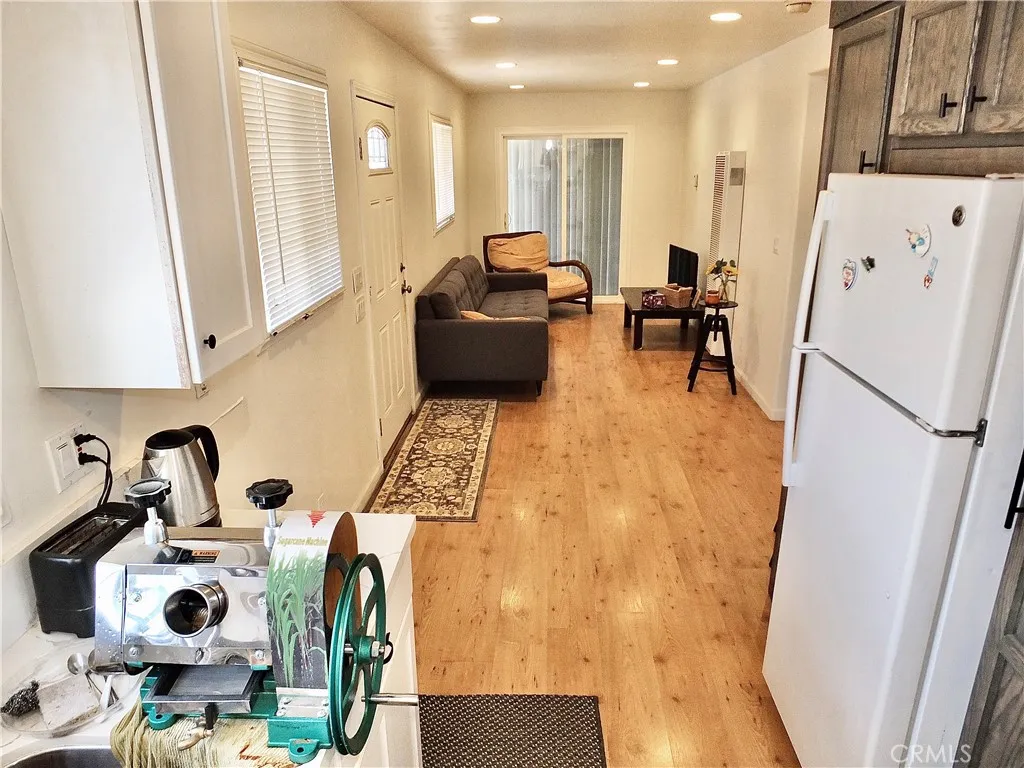 Gardena, California 90247, United States, 2 Bedrooms Bedrooms, ,1 BathroomBathrooms,Residential,Active,103253