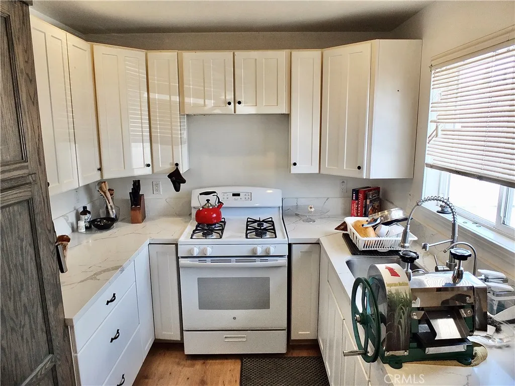 Gardena, California 90247, United States, 2 Bedrooms Bedrooms, ,1 BathroomBathrooms,Residential,Active,103253