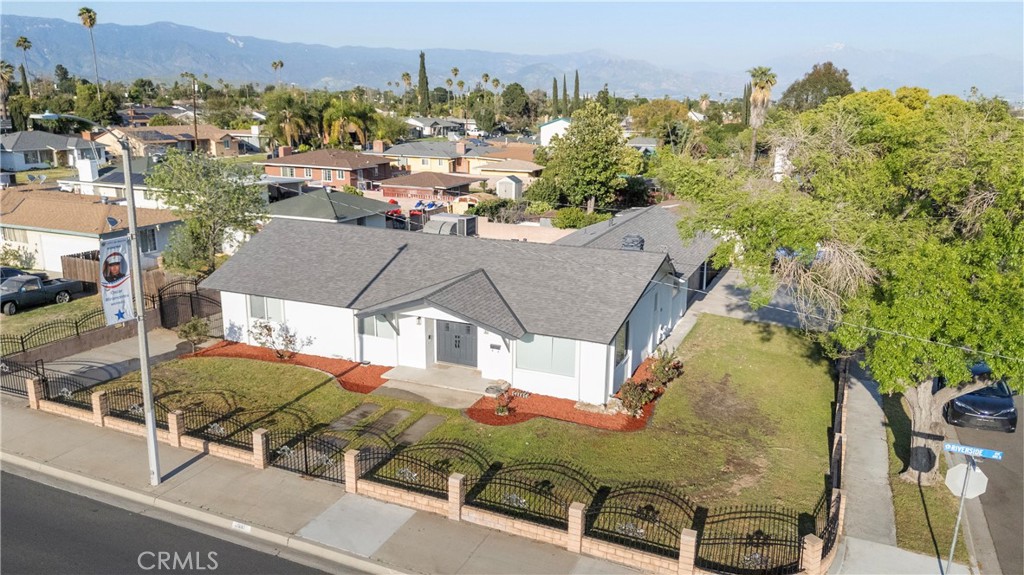 635 N Riverside Ave
