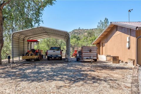 A home in North Fork