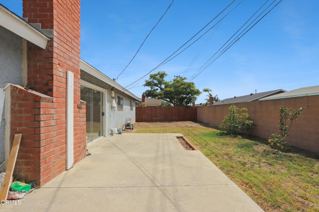 listing image 130727799883583194659
