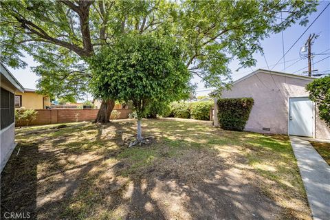 A home in Mission Hills (San Fernando)