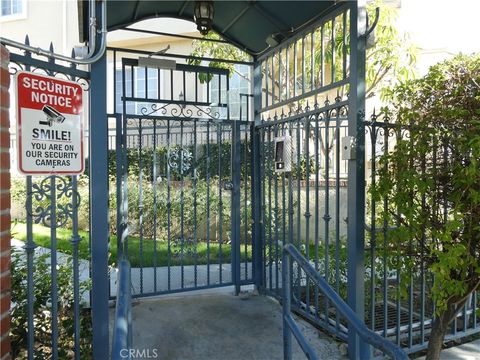 A home in La Crescenta