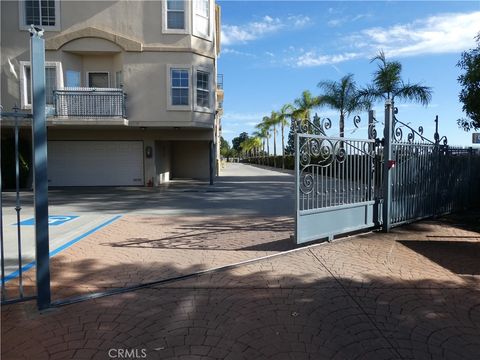 A home in La Crescenta