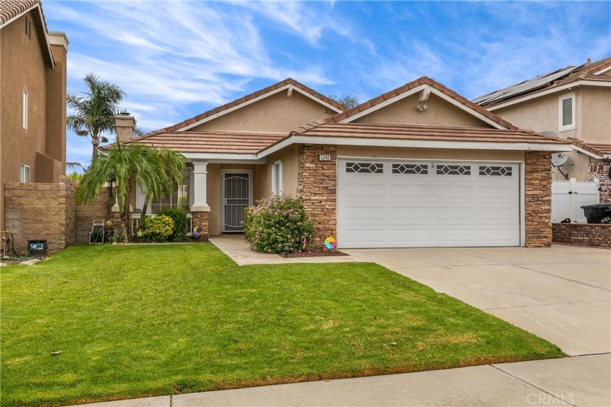 Welcome to this BEAUTIFULLY maintained  single story home  in the desirable  community of Hunter's Ridge! Located in the highly sought-after Etiwanda School District. This home boasts three spacious bedrooms and  two upgraded bathrooms. The entry door welcomes you to high ceilings, a cozy kitchen with a Breakfast Bar and open floor plan to a living room with a fireplace.  A master bedroom with NEW carpet, a walk in closet with newly installed organizers  and an en suite bathroom . A well manicured relaxing backyard , including a gas fire pit, a  block wall all the way around which makes for perfect entertaining nights ! Close to the 210 and 15 freeways for an easy commute. Walking distances to nearby parks and a short drive to plenty of shopping! This home is a must see!