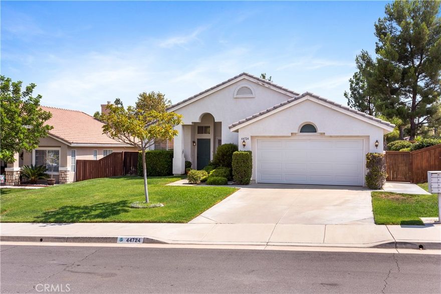 ** Single Story, no HOA, no rear neighbors! ** Located in the Vail Ranch neighborhood in South Temecula, this gem features 3 bedrooms, 2 bathrooms, plus a den or office space. The vaulted ceilings and large windows welcome you into the home. Off the front living and dining room you’ll find a den perfect for an office space or bonus room. Enter into the kitchen and notice the tile countertops, large island, and dining area that opens into the bright family room with a cozy fireplace. The master bedroom has its own access to the back patio, and master bathroom. With no neighbors behind you, the backyard provides a quiet place to relax.  Located near parks, award winning schools, wineries, shopping, restaurants, and entertainment!  View our 3D walk-through video!



Seller is accepting backup offers. Buyer is not performing. Contingent on cancellation of current escrow.