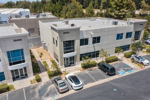 28502 Constellation Road Valencia CA 91355