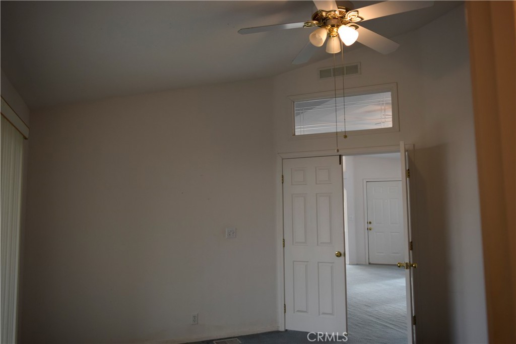 Photo 9 of 39 of 27250 Murrieta Road 219 mobile home