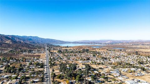 A home in Lake Elsinore