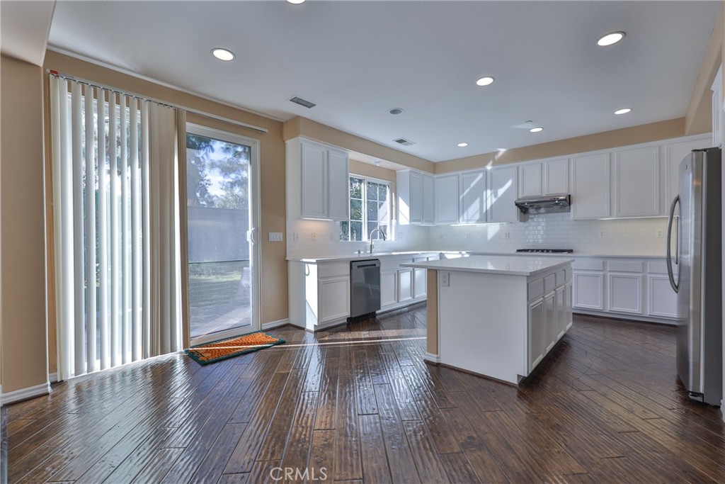 1230 Cantania Drive