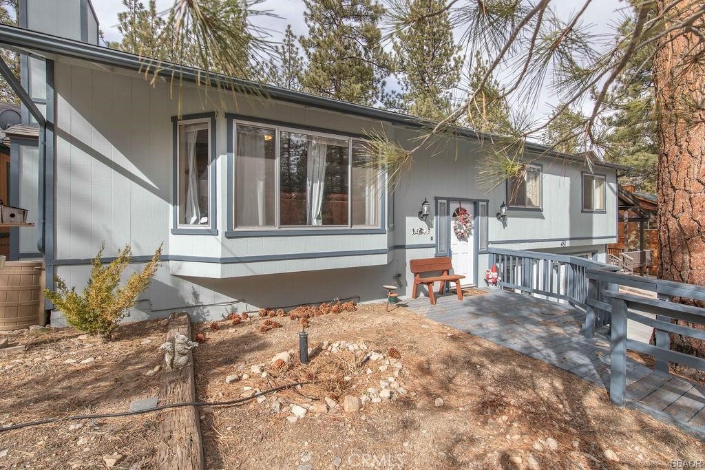 481 Woodside Drive