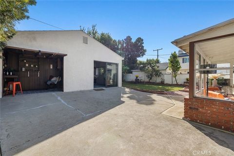 A home in Manhattan Beach