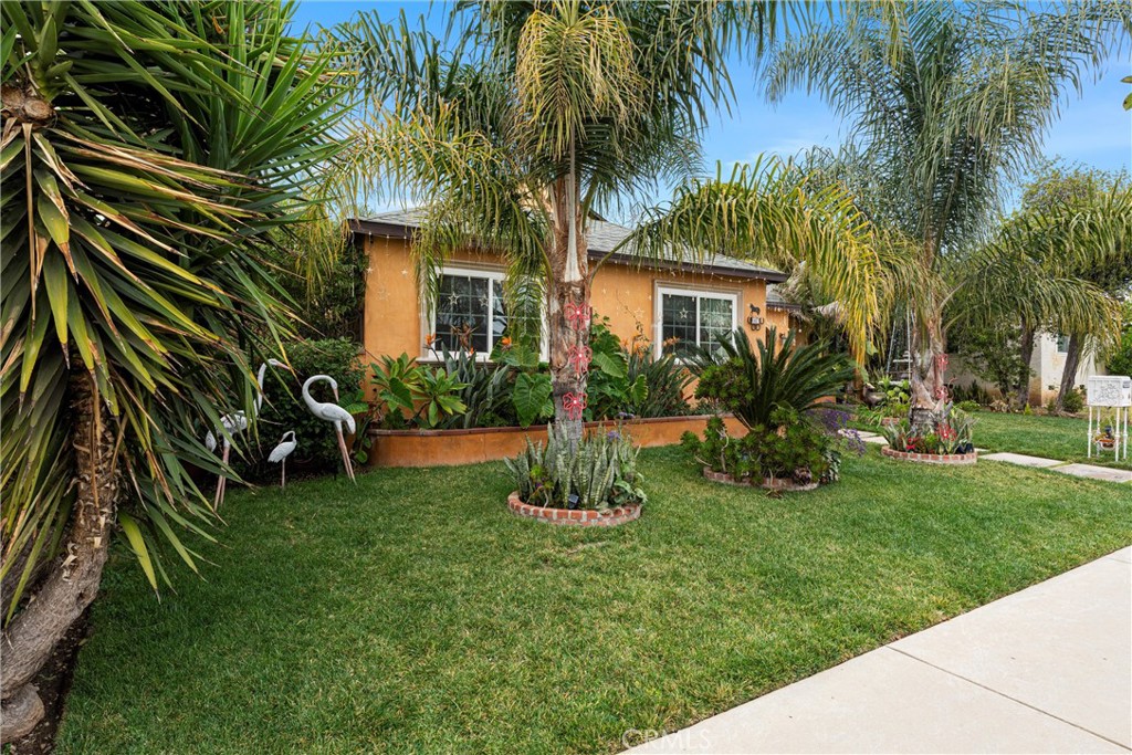 14763 San Fernando Mission Boulevard