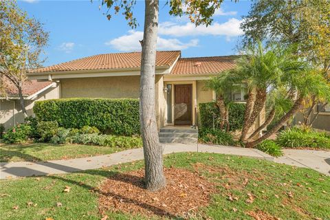 228 Via Del Caballo Oak Park CA 91377