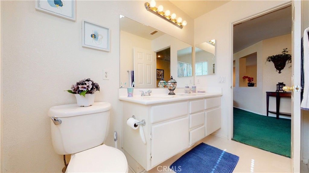 listing image 130722989364546622211