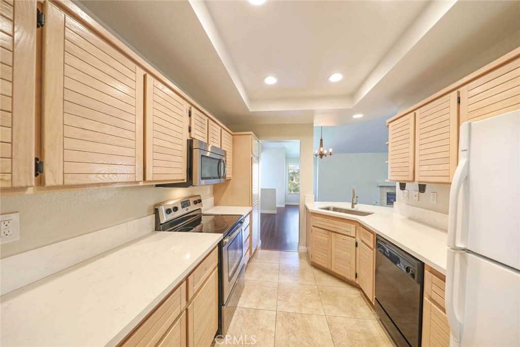 Oxford Court (OC) - Residential Lease