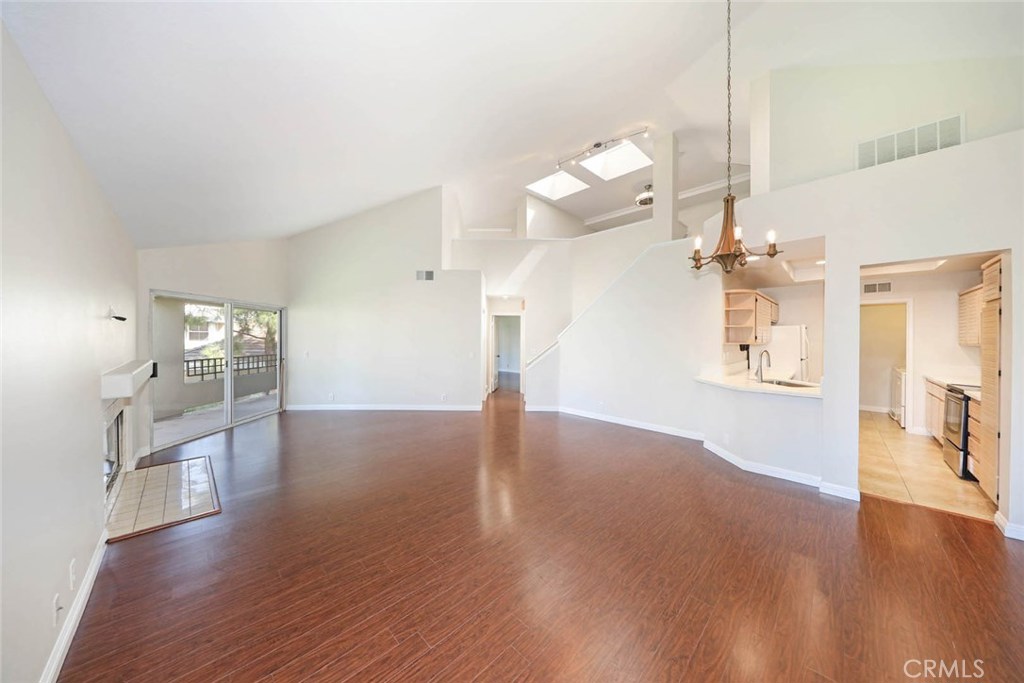 Oxford Court (OC) - Residential Lease